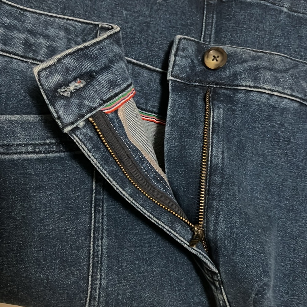 BODEN Denim, 99% Cotton, 4-Pocket, Mini, Belt Loops Skirt, Size 12R - Picture 3 of 6